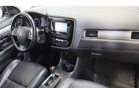 Mitsubishi Outlander III рестайлинг 3, 2012 год, 1 249 000 рублей, 5 фотография