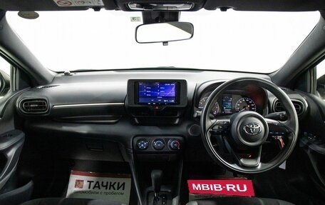 Toyota Yaris, 2021 год, 1 160 000 рублей, 8 фотография