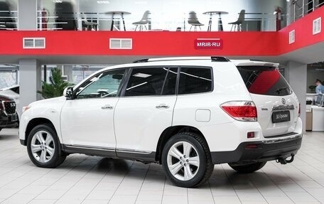 Toyota Highlander III, 2012 год, 1 849 000 рублей, 4 фотография