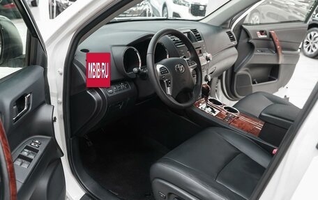 Toyota Highlander III, 2012 год, 1 849 000 рублей, 6 фотография