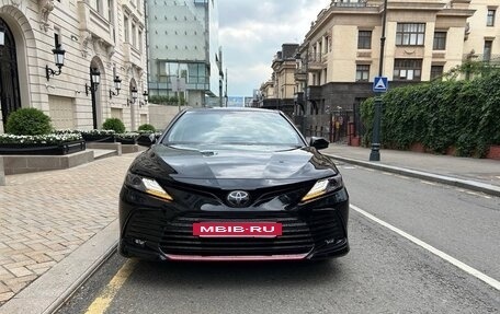 Toyota Camry, 2021 год, 3 730 000 рублей, 3 фотография