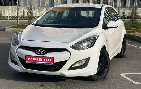 Hyundai i30 II рестайлинг, 2012 год, 870 000 рублей, 1 фотография