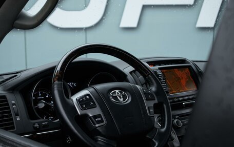 Toyota Land Cruiser 200, 2011 год, 3 189 000 рублей, 18 фотография