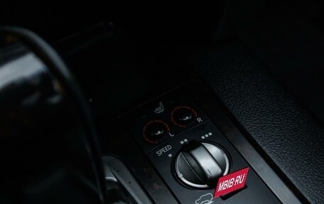 Toyota Land Cruiser 200, 2011 год, 3 189 000 рублей, 23 фотография