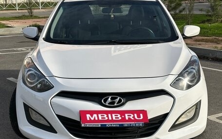 Hyundai i30 II рестайлинг, 2012 год, 870 000 рублей, 2 фотография