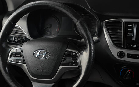 Hyundai Solaris II рестайлинг, 2018 год, 1 369 000 рублей, 17 фотография