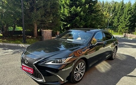Lexus ES VII, 2021 год, 4 000 000 рублей, 1 фотография