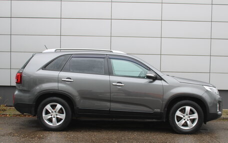 KIA Sorento II рестайлинг, 2016 год, 1 875 000 рублей, 4 фотография