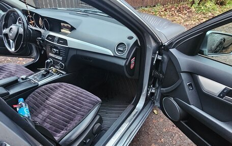 Mercedes-Benz C-Класс, 2013 год, 1 400 000 рублей, 10 фотография