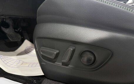 Toyota RAV4, 2025 год, 4 279 000 рублей, 23 фотография