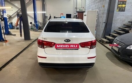 KIA Rio III рестайлинг, 2017 год, 799 999 рублей, 2 фотография
