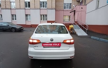 Volkswagen Jetta VI, 2015 год, 415 000 рублей, 3 фотография