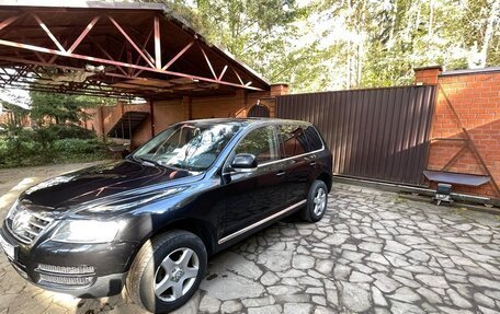 Volkswagen Touareg III, 2005 год, 1 000 000 рублей, 7 фотография