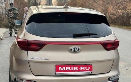 KIA Sportage IV рестайлинг, 2018 год, 1 600 000 рублей, 3 фотография