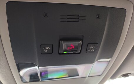 Lexus RX IV рестайлинг, 2021 год, 5 300 000 рублей, 28 фотография