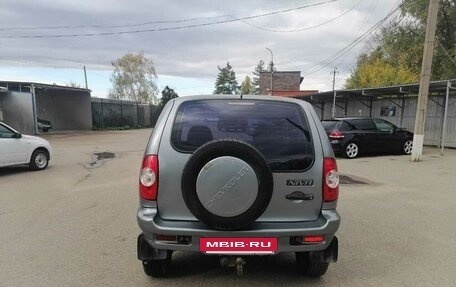 Chevrolet Niva I рестайлинг, 2005 год, 300 000 рублей, 2 фотография