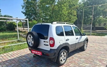 Chevrolet Niva I рестайлинг, 2019 год, 920 000 рублей, 8 фотография