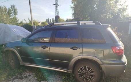 Mitsubishi Outlander III рестайлинг 3, 2006 год, 550 000 рублей, 3 фотография