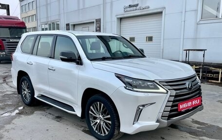 Lexus LX III, 2017 год, 7 300 000 рублей, 2 фотография