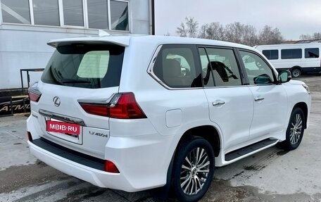 Lexus LX III, 2017 год, 7 300 000 рублей, 4 фотография