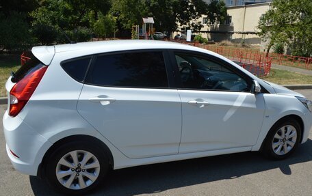 Hyundai Solaris II рестайлинг, 2016 год, 1 200 000 рублей, 7 фотография