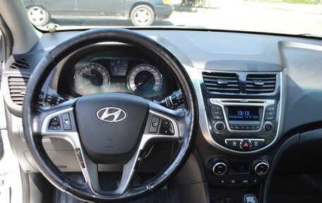 Hyundai Solaris II рестайлинг, 2016 год, 1 200 000 рублей, 17 фотография