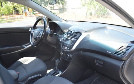 Hyundai Solaris II рестайлинг, 2016 год, 1 200 000 рублей, 18 фотография