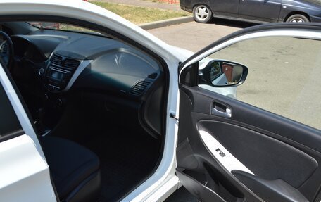 Hyundai Solaris II рестайлинг, 2016 год, 1 200 000 рублей, 27 фотография