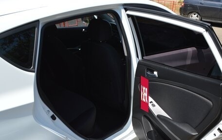 Hyundai Solaris II рестайлинг, 2016 год, 1 200 000 рублей, 28 фотография