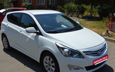 Hyundai Solaris II рестайлинг, 2016 год, 1 200 000 рублей, 31 фотография