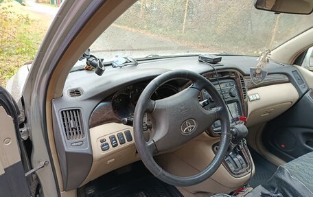 Toyota Highlander III, 2001 год, 725 000 рублей, 15 фотография