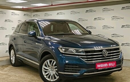 Volkswagen Touareg III, 2019 год, 3 600 000 рублей, 2 фотография