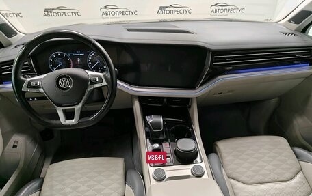 Volkswagen Touareg III, 2019 год, 3 600 000 рублей, 11 фотография