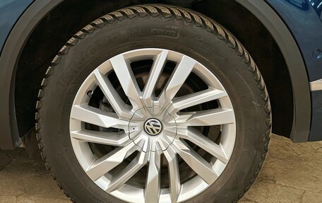 Volkswagen Touareg III, 2019 год, 3 600 000 рублей, 31 фотография