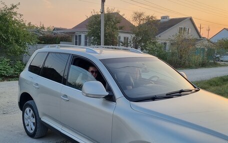 Volkswagen Touareg III, 2010 год, 1 450 000 рублей, 2 фотография