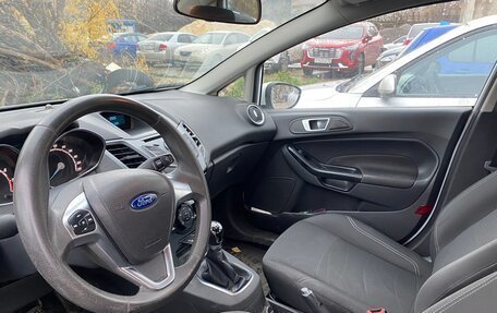 Ford Fiesta, 2016 год, 850 000 рублей, 2 фотография