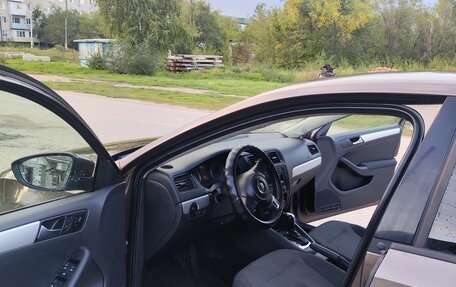 Volkswagen Jetta VI, 2011 год, 790 000 рублей, 11 фотография