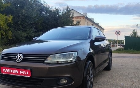 Volkswagen Jetta VI, 2011 год, 790 000 рублей, 8 фотография