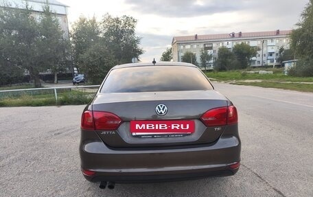 Volkswagen Jetta VI, 2011 год, 790 000 рублей, 5 фотография