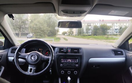 Volkswagen Jetta VI, 2011 год, 790 000 рублей, 16 фотография