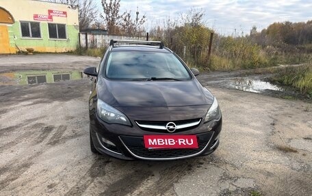 Opel Astra J, 2014 год, 1 080 000 рублей, 2 фотография