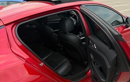 KIA Stinger I, 2018 год, 2 090 000 рублей, 9 фотография