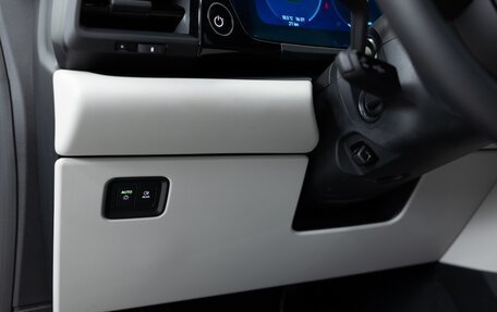 Porsche Macan, 2025 год, 11 690 000 рублей, 14 фотография