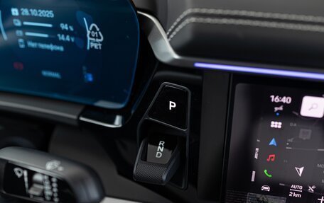 Porsche Macan, 2025 год, 11 690 000 рублей, 17 фотография