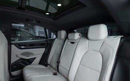 Porsche Macan, 2025 год, 11 690 000 рублей, 32 фотография