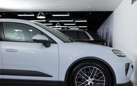 Porsche Macan, 2025 год, 11 690 000 рублей, 36 фотография