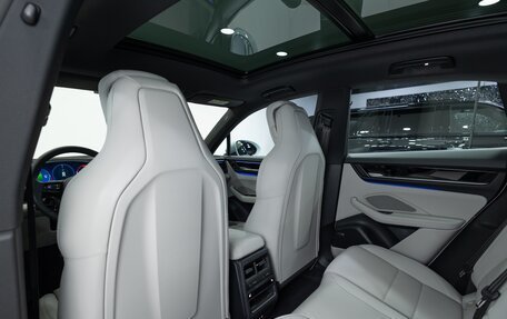 Porsche Macan, 2025 год, 11 690 000 рублей, 30 фотография