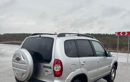 Chevrolet Niva I рестайлинг, 2010 год, 450 000 рублей, 5 фотография