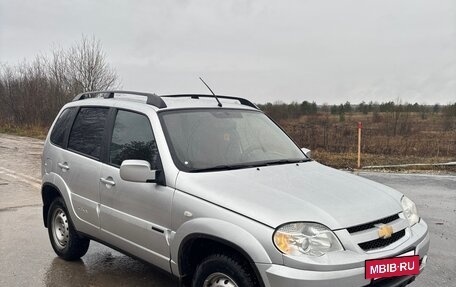 Chevrolet Niva I рестайлинг, 2010 год, 450 000 рублей, 3 фотография