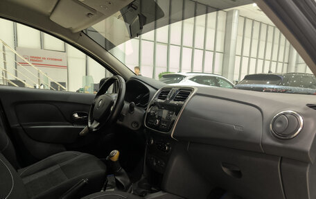 Renault Sandero II рестайлинг, 2017 год, 850 000 рублей, 15 фотография